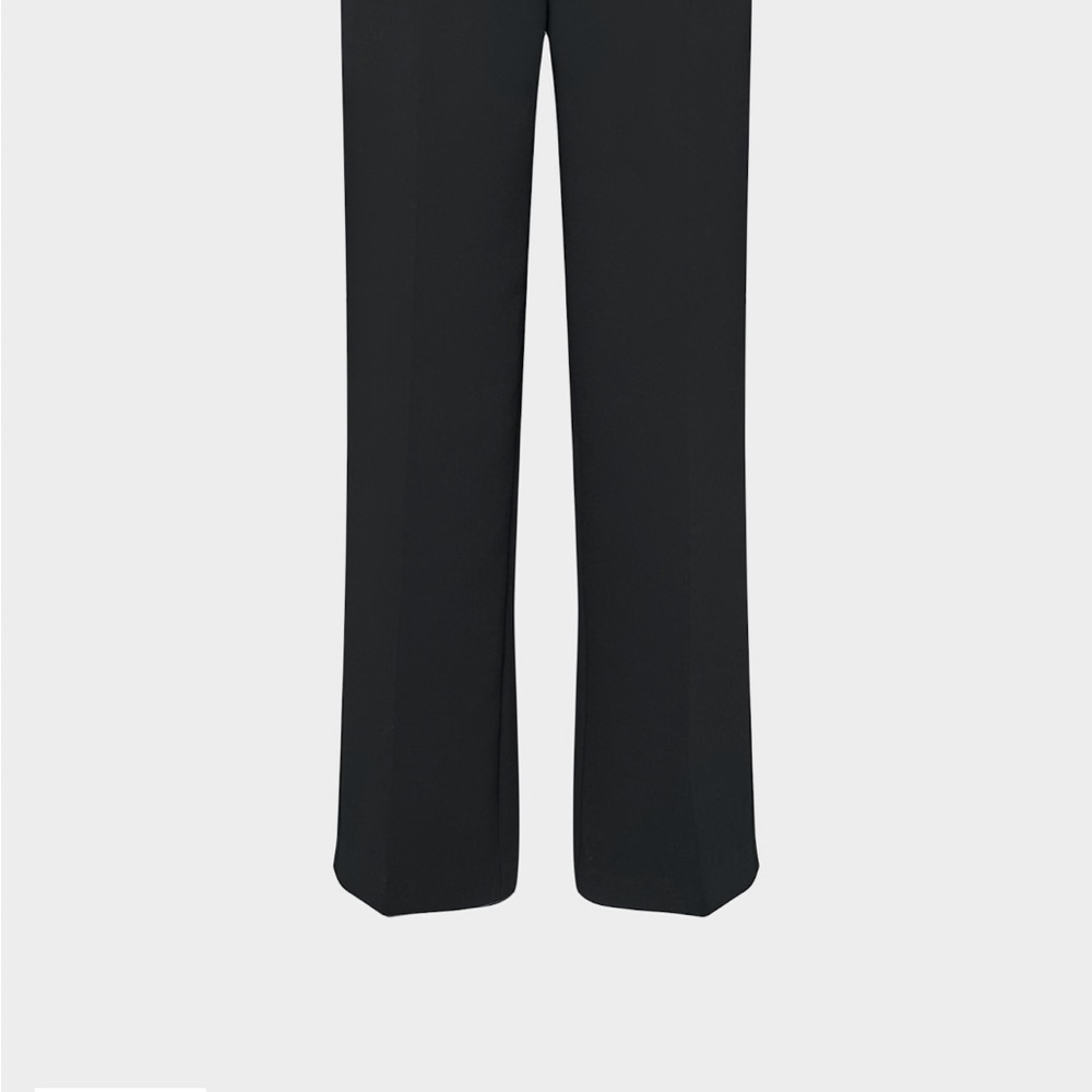 Aritzia Effortless Crepette  Size 6/Short black pant